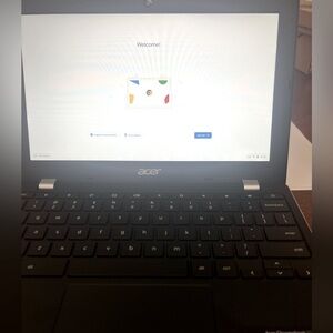 Acer 11.6” Chromebook Laptop 32 GB Storage, Intel Processor Silver